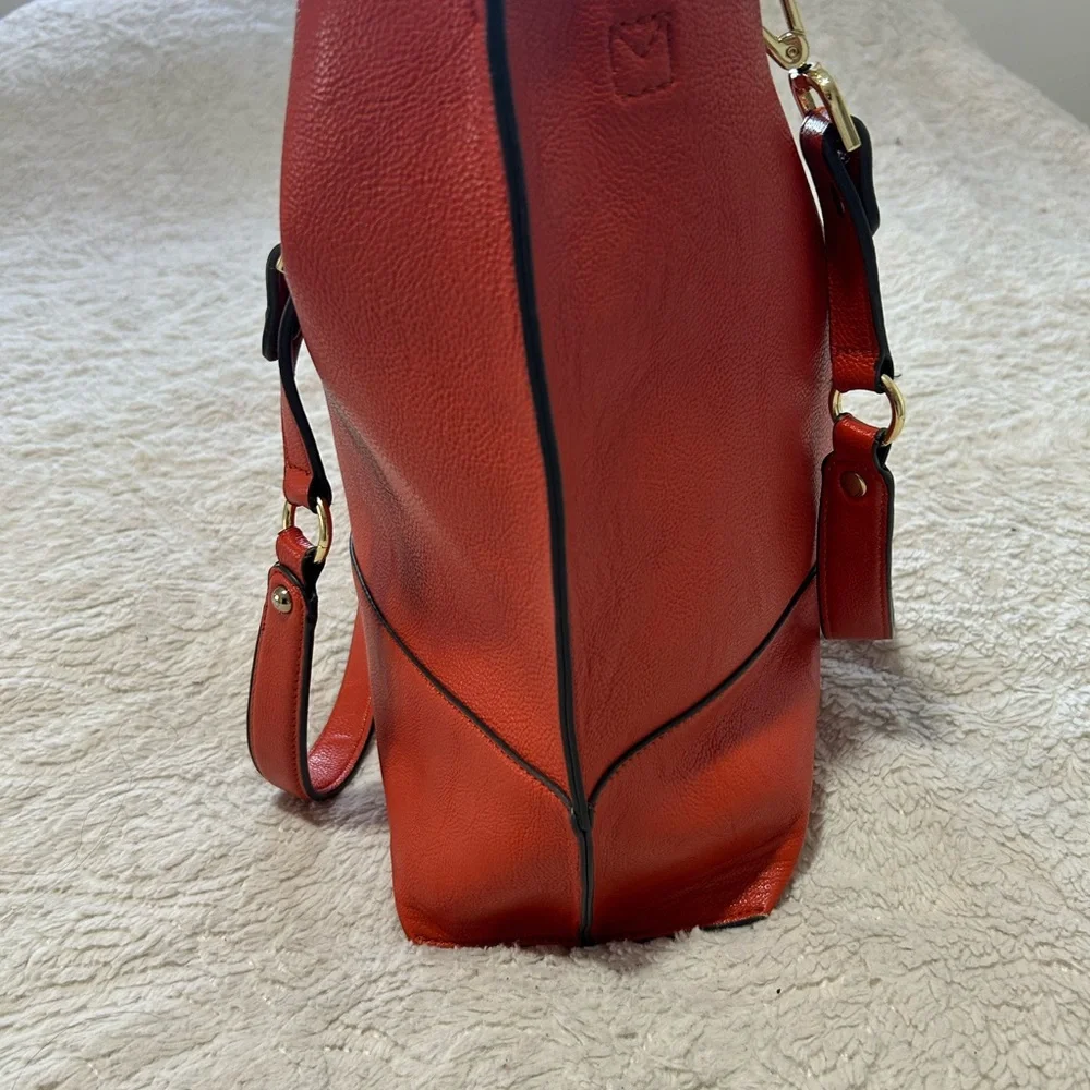 Calvin Klein Vibrant Orange‎ Tote - Picture 4 of 13